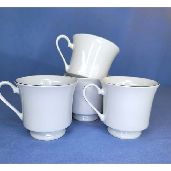 Christmas Tree Tea Coffee Mugs Gold Trim 4 Cups SEA GULL Fine China - Picture 2 of 6